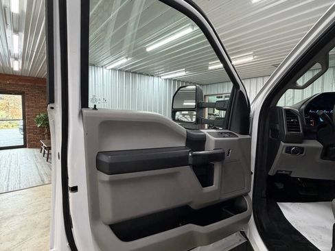 Used 2020 Ford F450 XL w/ Power Equipment Group image 41