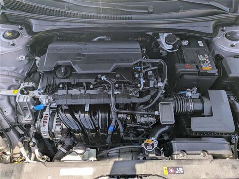 Certified 2025 Hyundai Elantra Sport FWD image 21