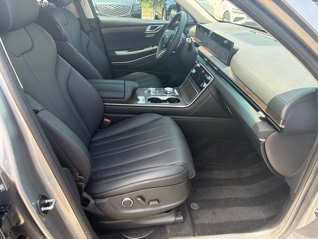 Used 2026 Genesis GV80 2.5T Select AWD/4WD image 16