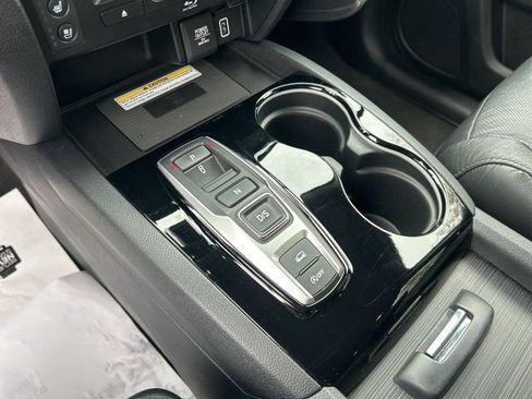 Used 2020 Honda Pilot Elite image 25