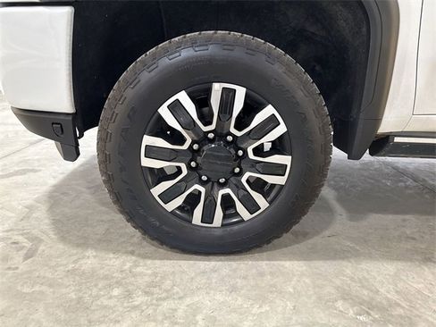 Certified 2023 GMC Sierra 2500 Denali w/ Denali Ultimate Package image 34