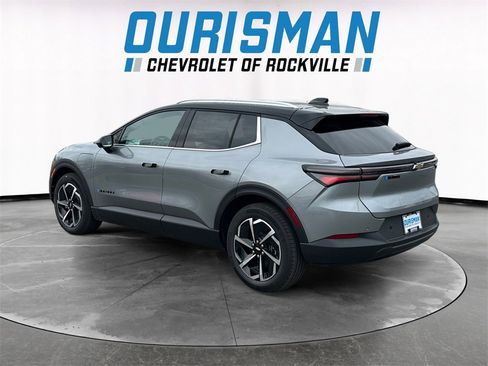 New 2026 Chevrolet Equinox EV LT image 4