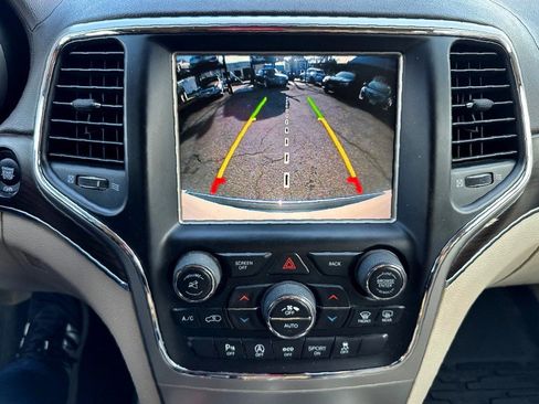 Used 2016 Jeep Grand Cherokee Overland image 23