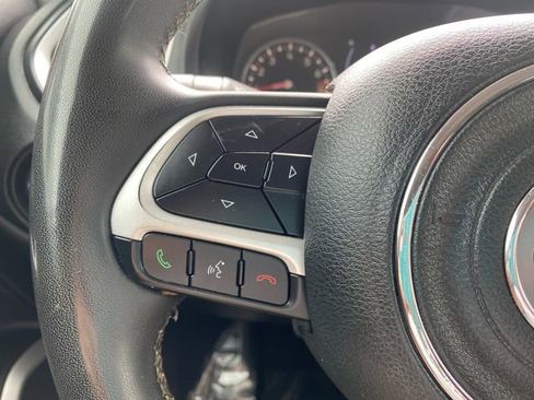 Used 2020 Jeep Renegade Latitude image 21