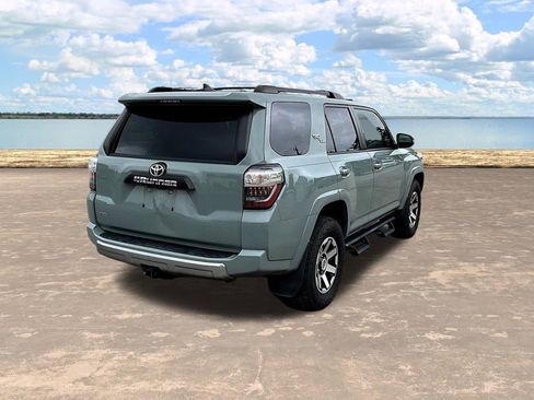Used 2022 Toyota 4Runner TRD Off-Road Premium w/ Moonroof Package AWD/4WD image 11
