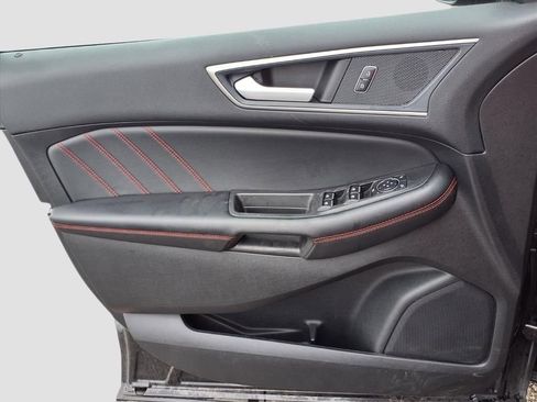 Used 2024 Ford Edge ST-Line image 28