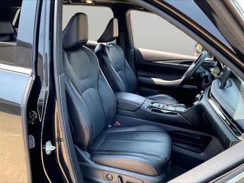Used 2025 INFINITI QX60 Luxe w/ Black Edition AWD/4WD image 9