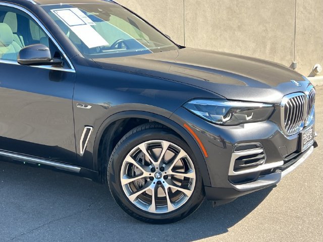 Used 2023 BMW X5 xDrive45e AWD/4WD image 2