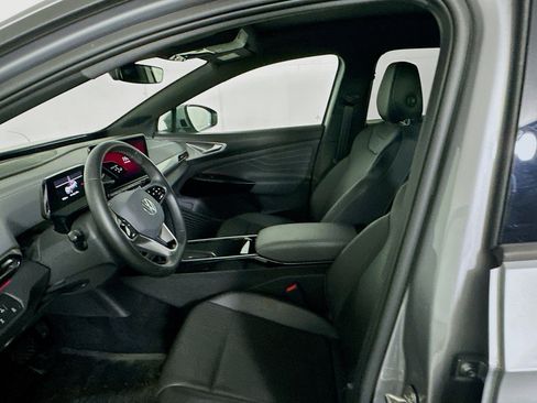 Used 2023 Volkswagen ID.4 S image 13