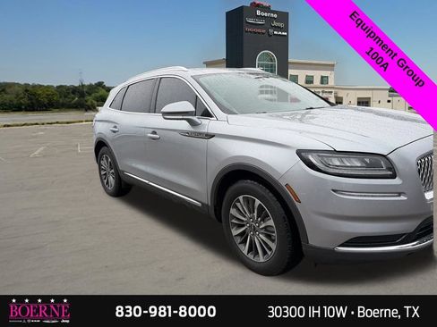Used 2023 Lincoln Nautilus FWD image 6