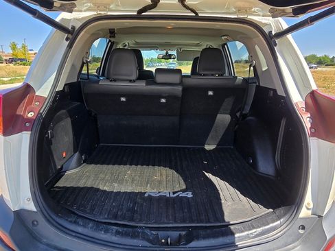 Used 2014 Toyota RAV4 Limited AWD/4WD image 29