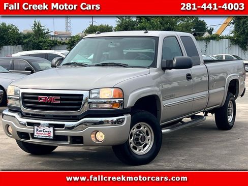 Used 2004 GMC Sierra 2500 SLT w/ Skid Plate Package image 1