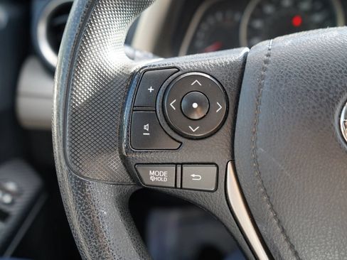 Used 2015 Toyota RAV4 LE FWD image 14