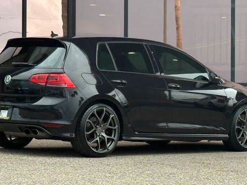Used 2017 Volkswagen Golf R 4-Door AWD/4WD image 12