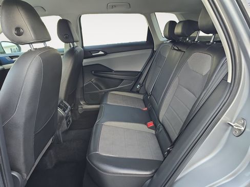 Used 2023 Volkswagen Taos SE image 13