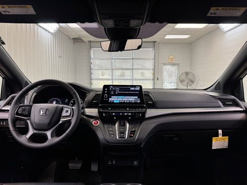Used 2025 Honda Odyssey Sport-L image 20