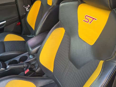 Used 2013 Ford Focus ST image 17