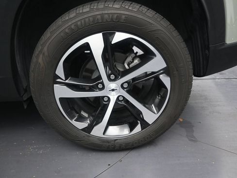 Used 2024 Chevrolet Trax RS FWD image 10