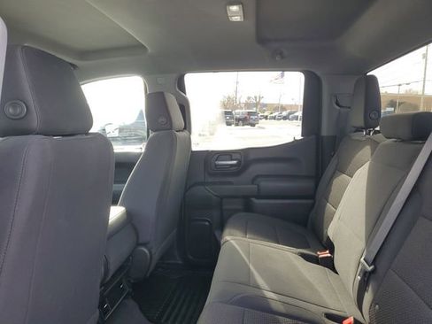 Used 2020 Chevrolet Silverado 1500 Custom w/ Custom Value Package image 8