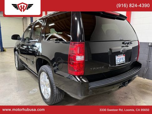 Used 2008 Chevrolet Tahoe LTZ w/ LTZ Preferred Equipment Group AWD/4WD image 5