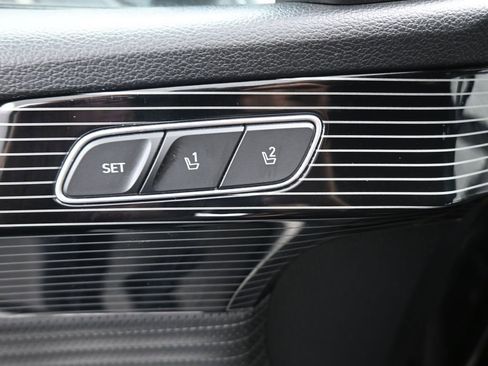 Used 2023 Hyundai Palisade Calligraphy image 21