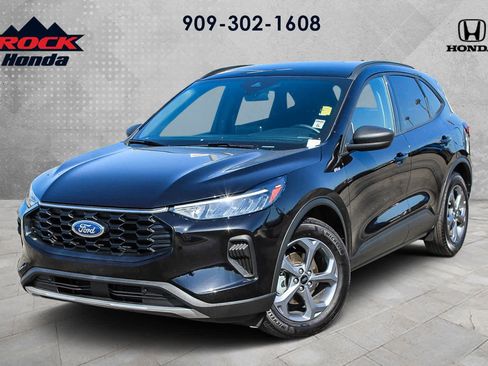 Used 2025 Ford Escape ST-Line FWD image 1