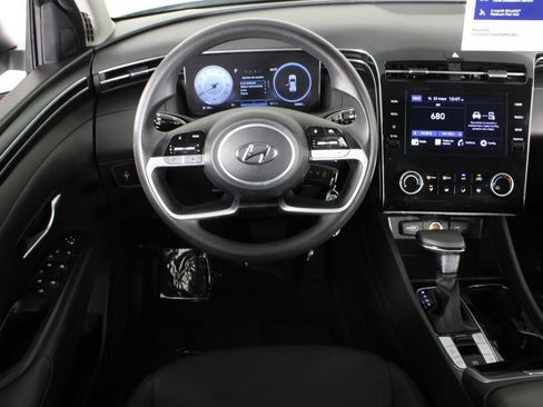 Certified 2024 Hyundai Tucson SE FWD image 8