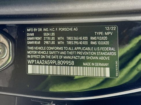 Used 2023 Porsche Macan image 38