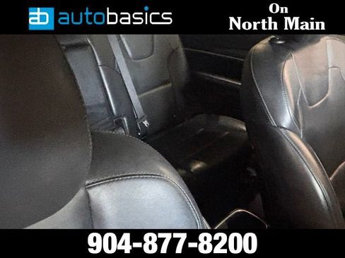 Used 2021 Kia Telluride LX FWD image 16