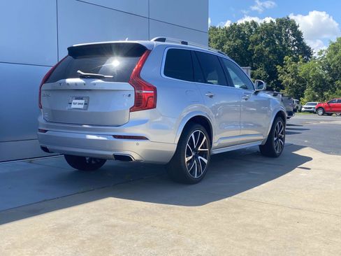 Used 2018 Volvo XC90 T6 Momentum w/ Momentum Plus Package AWD/4WD image 4