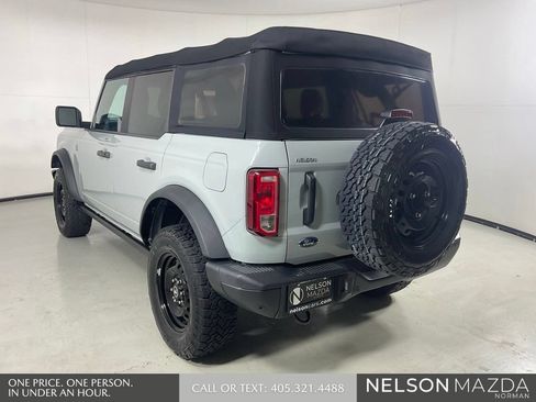 Used 2022 Ford Bronco Black Diamond AWD/4WD image 8