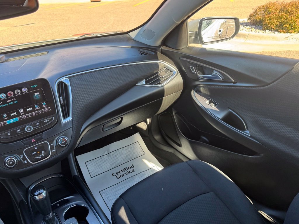 Used 2016 Chevrolet Malibu LT FWD image 17