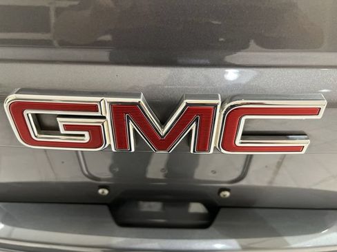 Used 2019 GMC Yukon SLT RWD image 30
