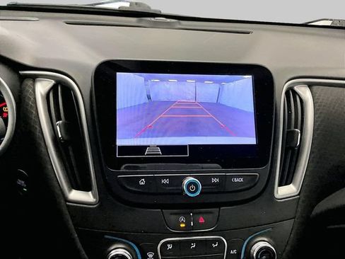 Used 2023 Chevrolet Malibu LT FWD image 20