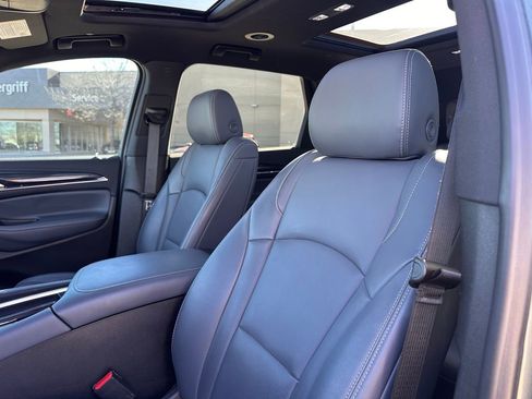 Used 2022 Buick Enclave Essence w/ Experience Buick Package image 26