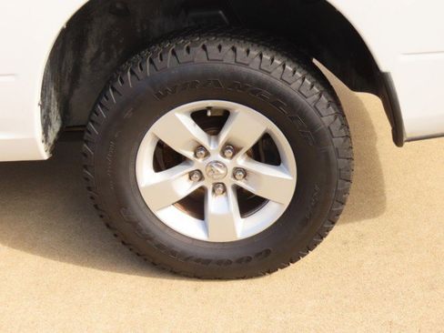 Used 2015 RAM 1500 Classic SLT image 15