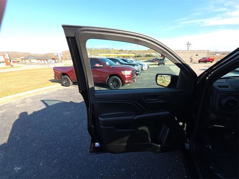 New 2026 Chevrolet Colorado Trail Boss image 13