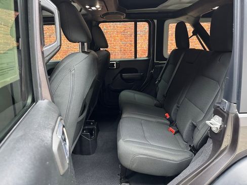 Used 2021 Jeep Wrangler Unlimited Sport image 22