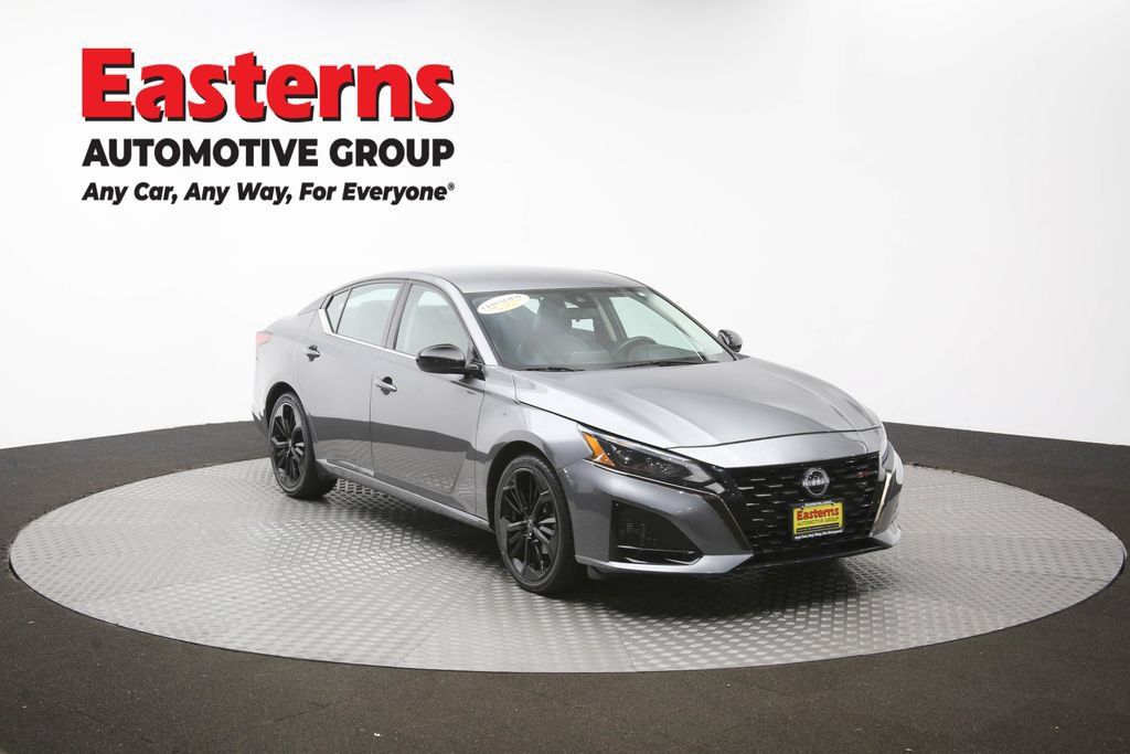 Used 2023 Nissan Altima 2.5 SR FWD image 51