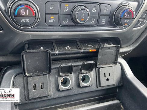 Used 2018 Chevrolet Silverado 1500 LTZ Z71 w/ Midnight Edition image 32