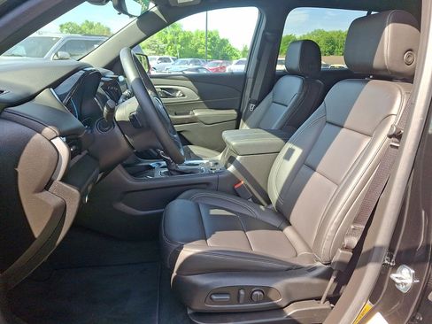 Certified 2023 Chevrolet Traverse LT w/ LT Premium Package AWD/4WD image 11