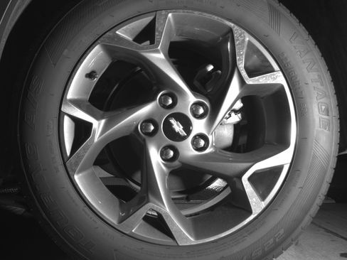Used 2025 Chevrolet Trax LT FWD image 14