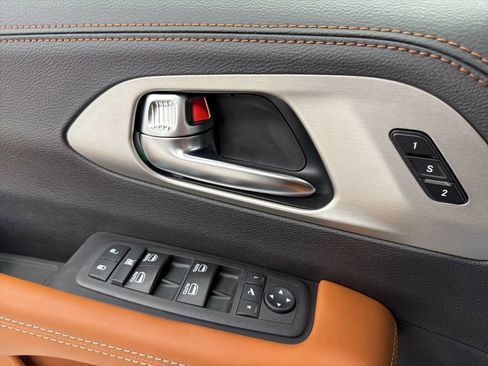 New 2026 Chrysler Pacifica Pinnacle w/ Trailer Tow Group image 20