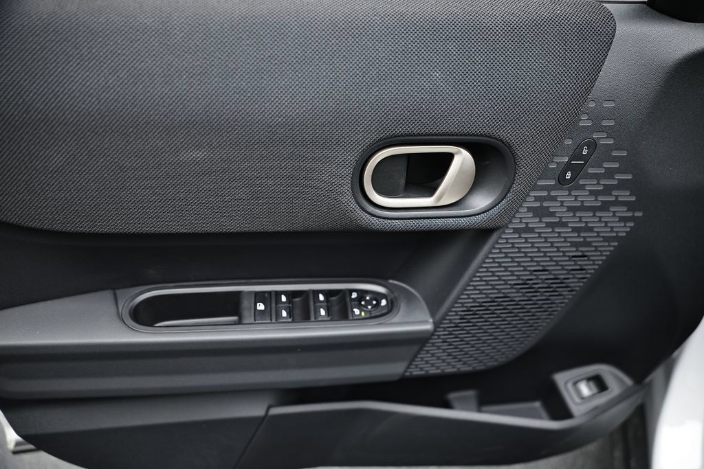 New 2026 MINI Cooper 4-Door Hardtop FWD image 14