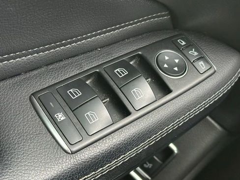 Used 2018 Mercedes-Benz GLS 550 4MATIC image 17