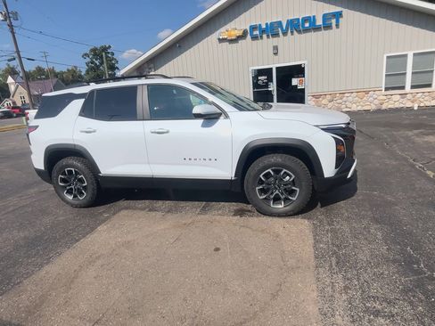 New 2026 Chevrolet Equinox ACTIV w/ Convenience Package III AWD/4WD image 26