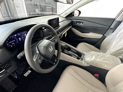 New 2025 Honda Accord SE image 7