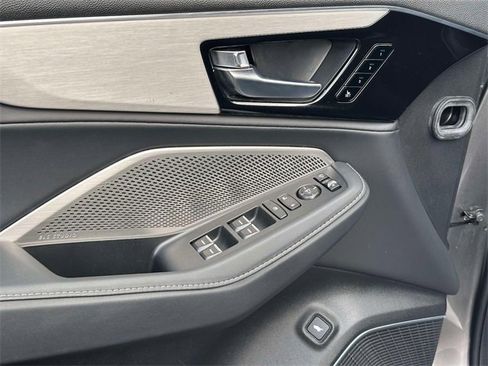 Used 2023 Acura MDX SH-AWD w/ Technology Package image 13