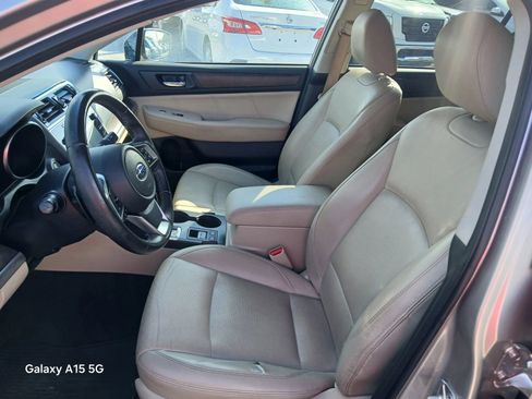 Used 2018 Subaru Outback 2.5i Limited AWD/4WD image 9