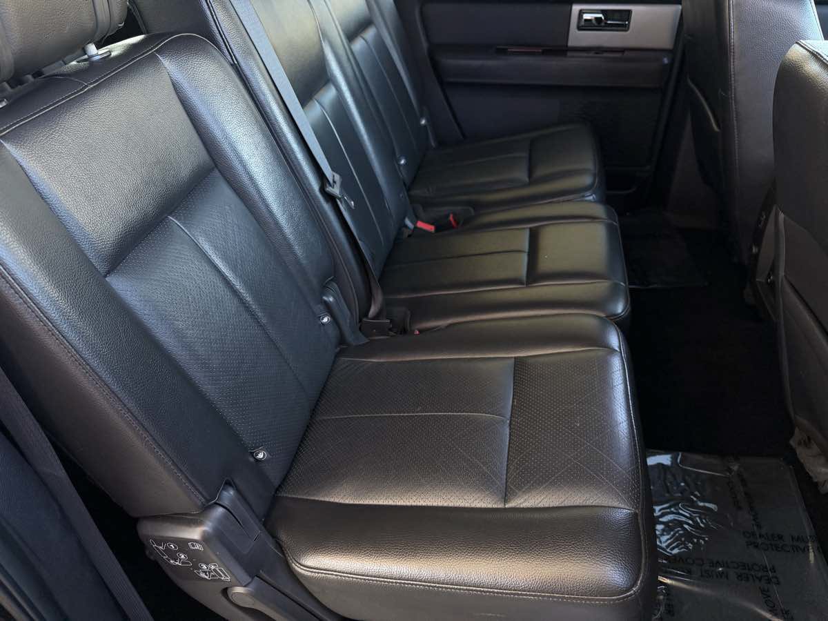 Used 2010 Ford Expedition EL Limited RWD image 23